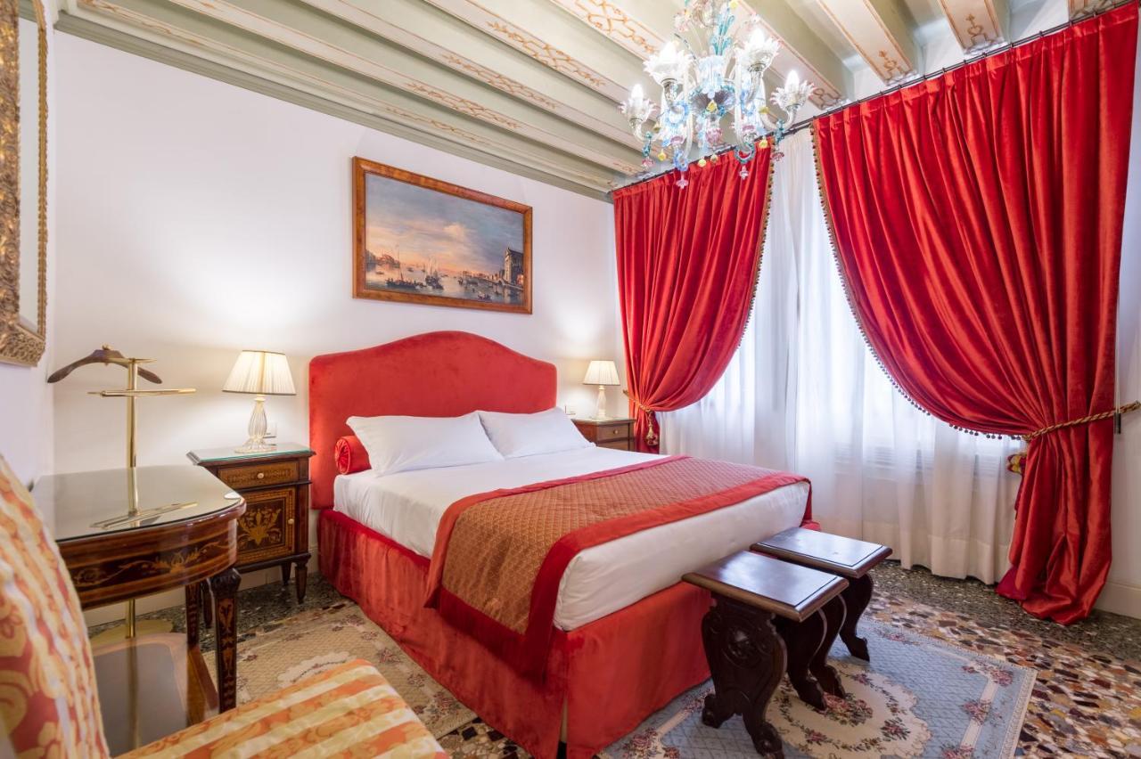 Ca' Dei Cuori On The Grand Canal ヴェネツィア エクステリア 写真