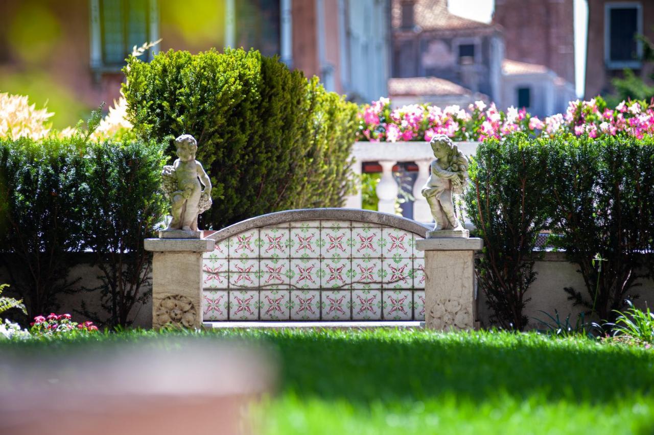 Ca' Dei Cuori On The Grand Canal ヴェネツィア エクステリア 写真