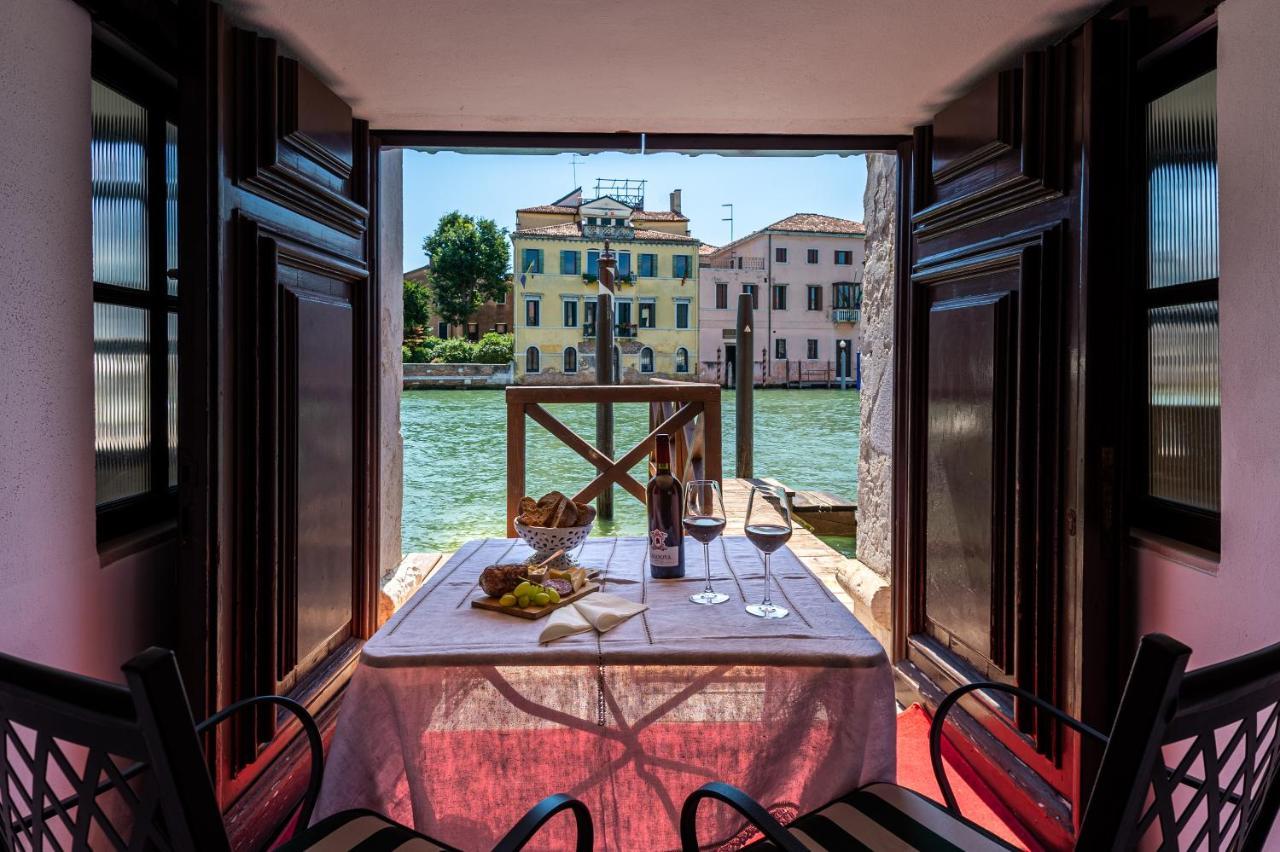 Ca' Dei Cuori On The Grand Canal ヴェネツィア エクステリア 写真