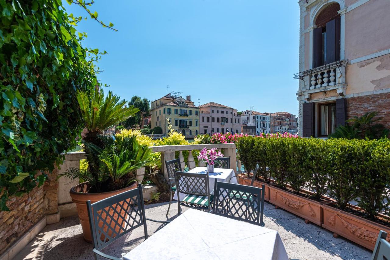 Ca' Dei Cuori On The Grand Canal ヴェネツィア エクステリア 写真